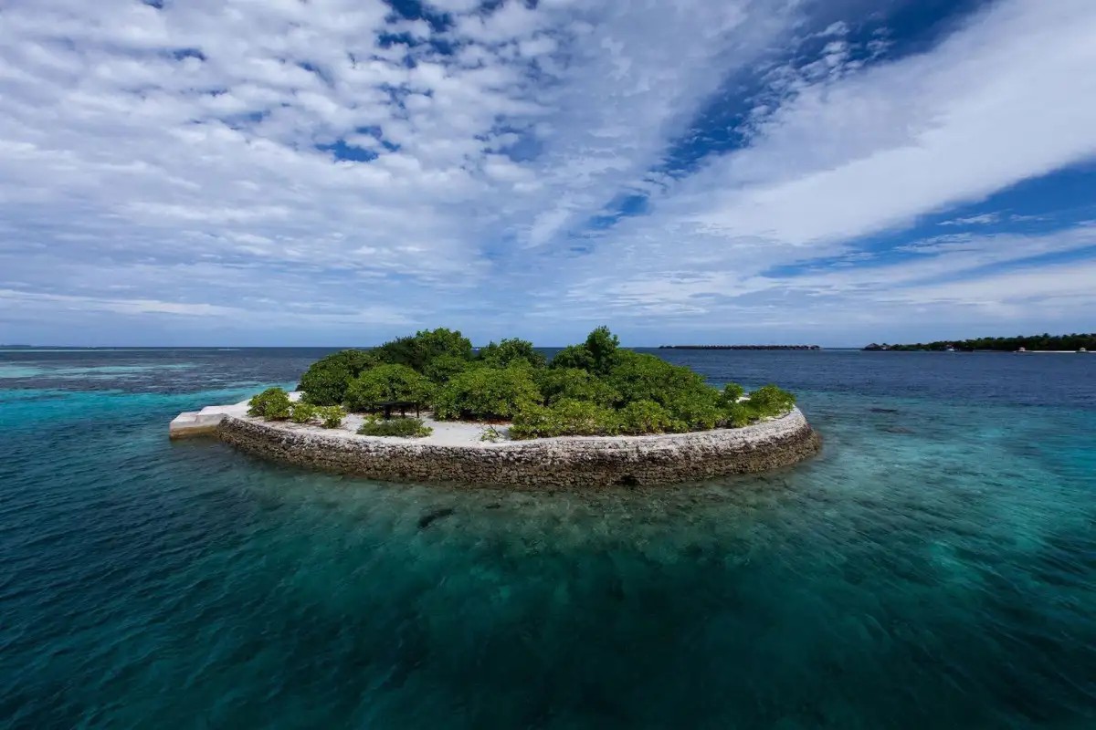 LILY BEACH RESORT & SPA