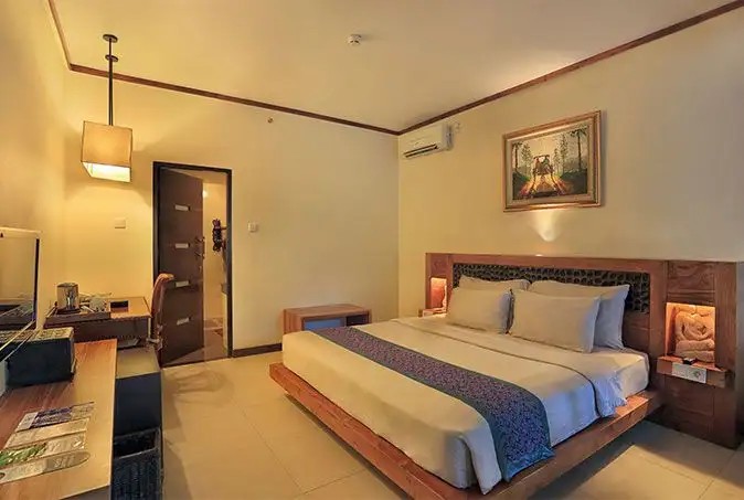 ASTON SUNSET BEACH RESORT (EX. QUEEN VILLA & SPA)