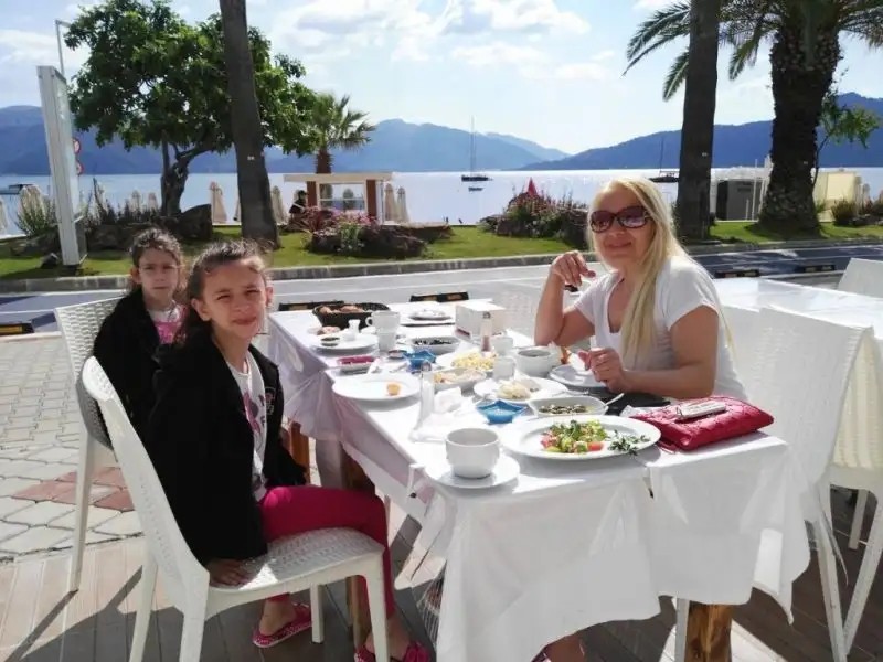UYSAL MOTEL BEACH