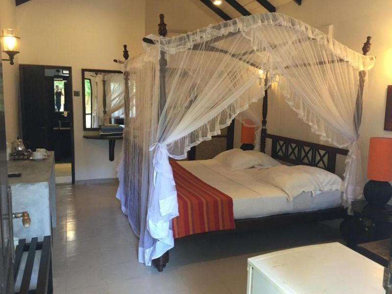deluxe cabana