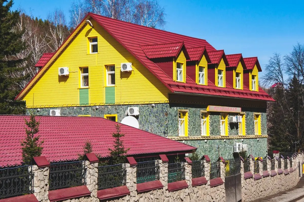 СТАРЫЕ ДРУЗЬЯ