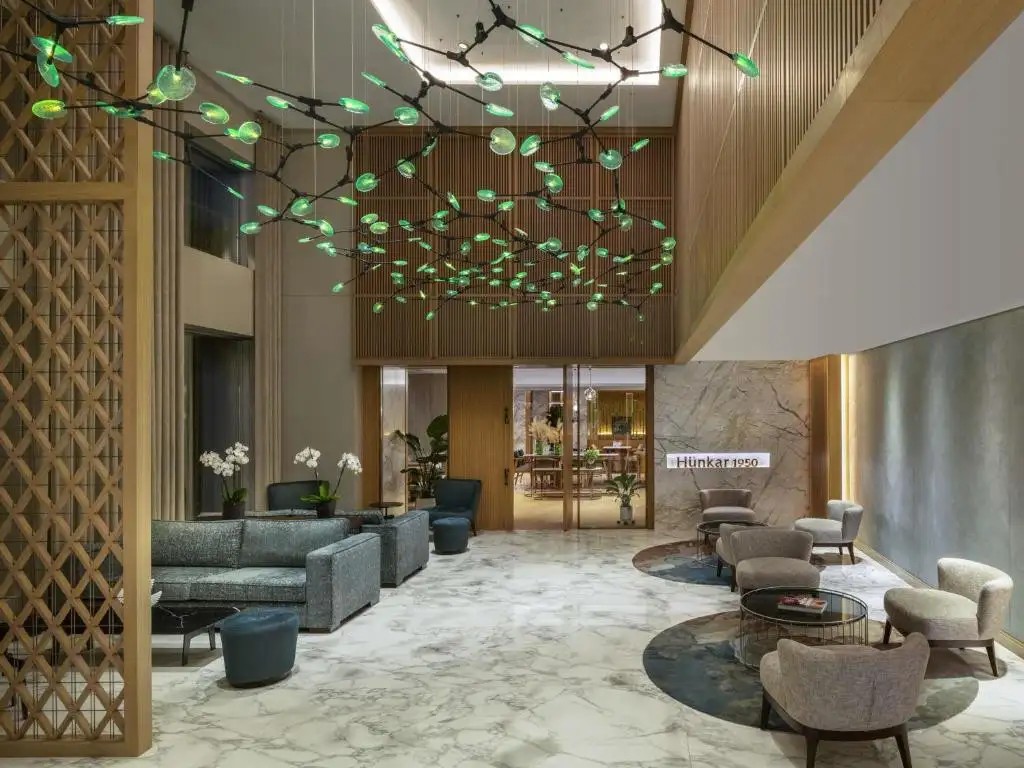 MOVENPICK HOTEL ISTANBUL BOSPHORUS (EX.MERCURE ISTANBUL THE PLAZA BOSPHORUS)