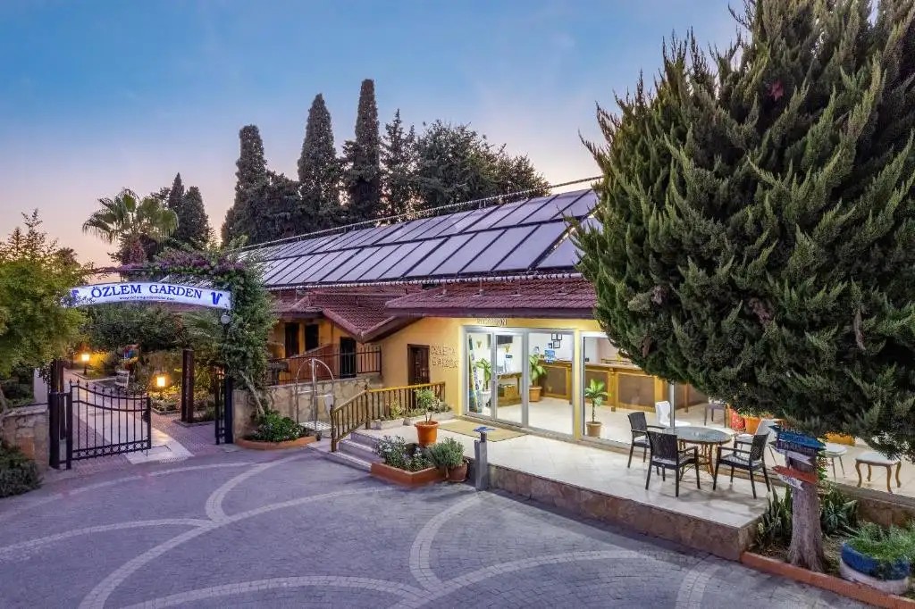 OZLEM GARDEN HOTEL