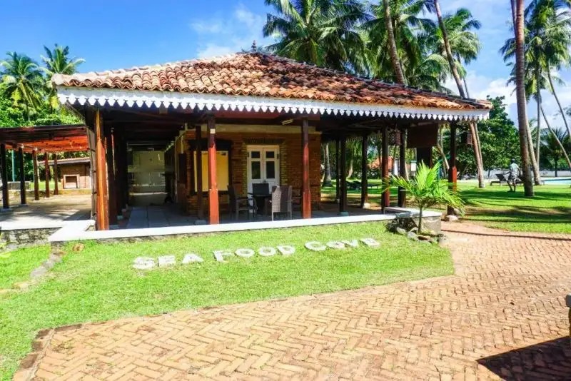 CLUB BENTOTA