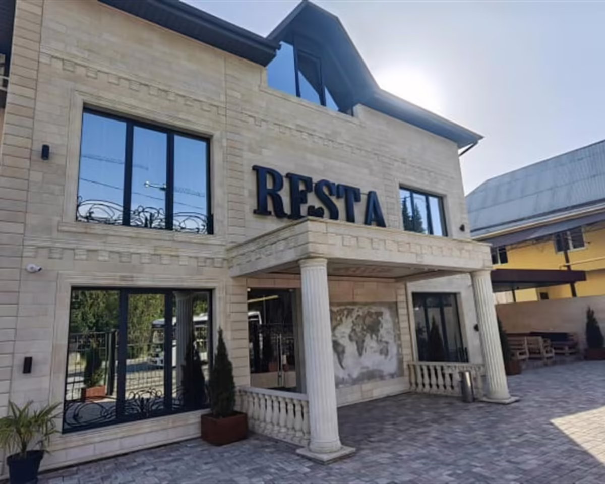 RESTA HOTEL