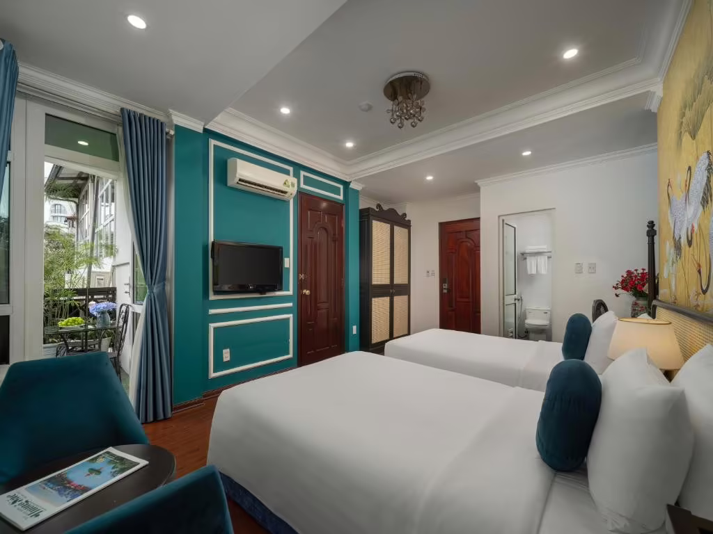 CHIC BOUTIQUE HANOI