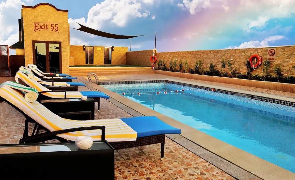 VISION IMPERIAL HOTEL (EX. EXCELSIOR HOTEL DOWNTOWN)