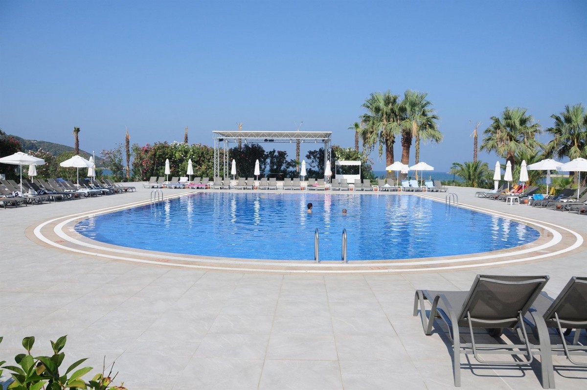 PALM WINGS EPHESUS BEACH RESORT (EX. SURMELI)