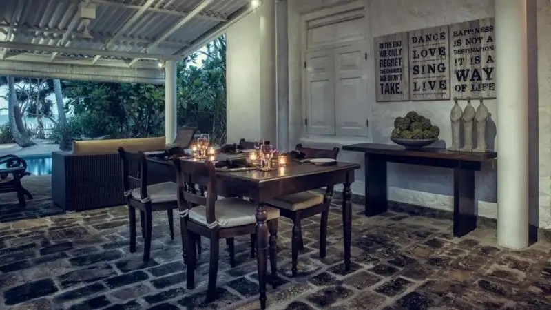 TARU VILLAS 906