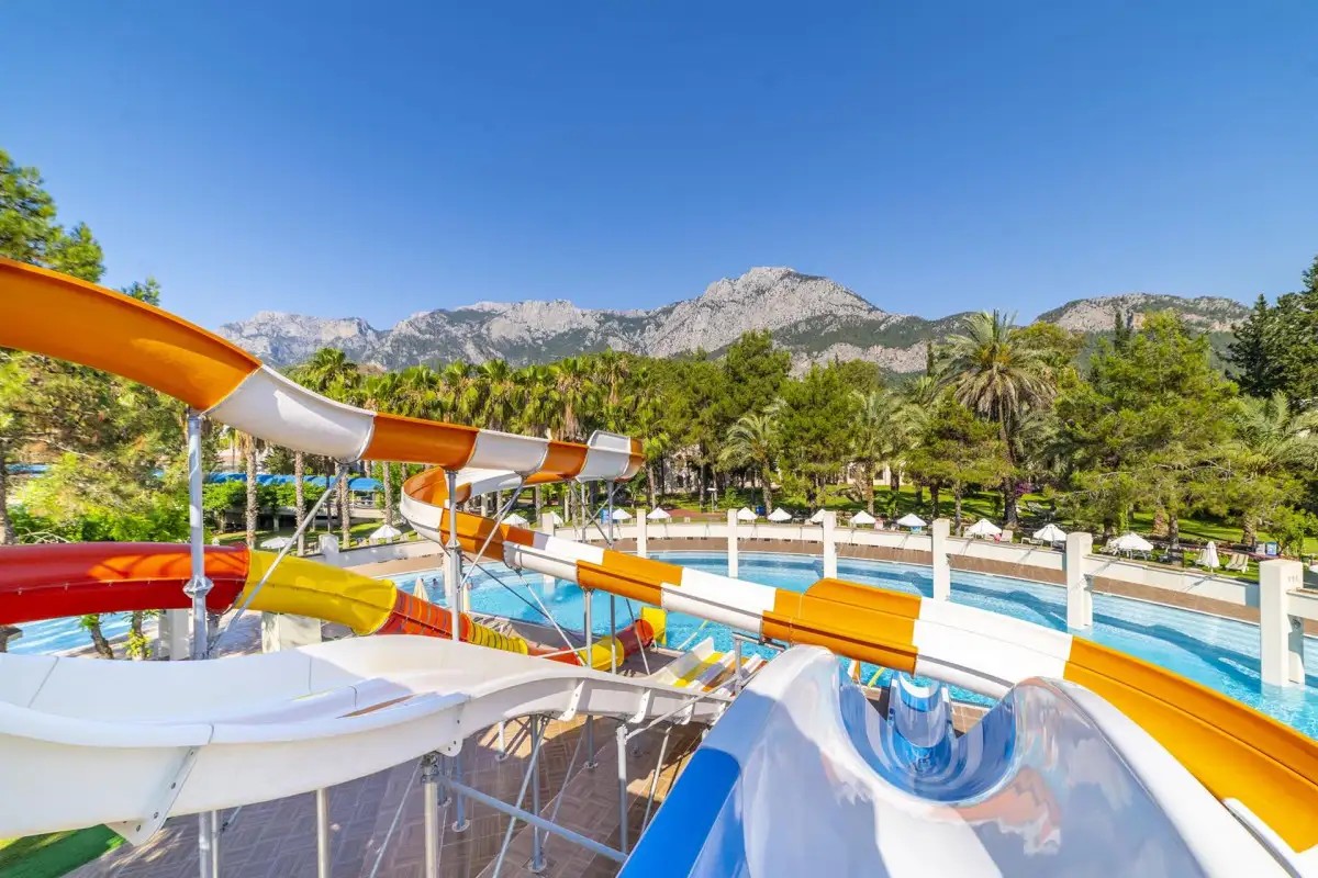 QUEENS PARK RESORT GOYNUK