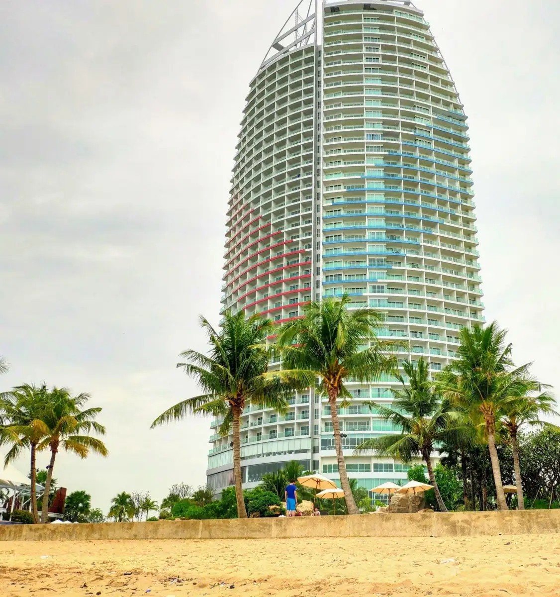 WHITE SAND BEACH RESIDENCE PATTAYA