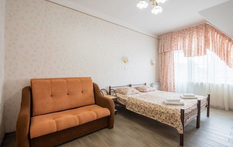комфорт с балконом