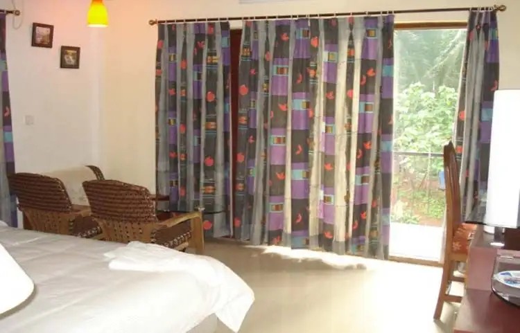 TIARA HIDEAWAY