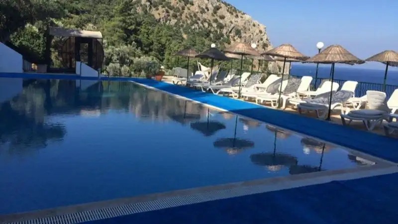 SERENA SUITES