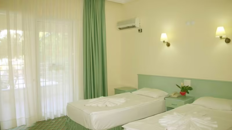 BANANA APART HOTEL