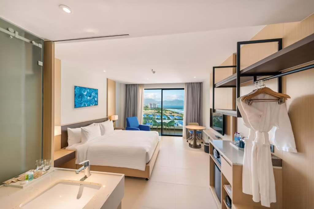 THE EMPYREAN CAM RANH (EX. THE ARENA CAM RANH RESORT)