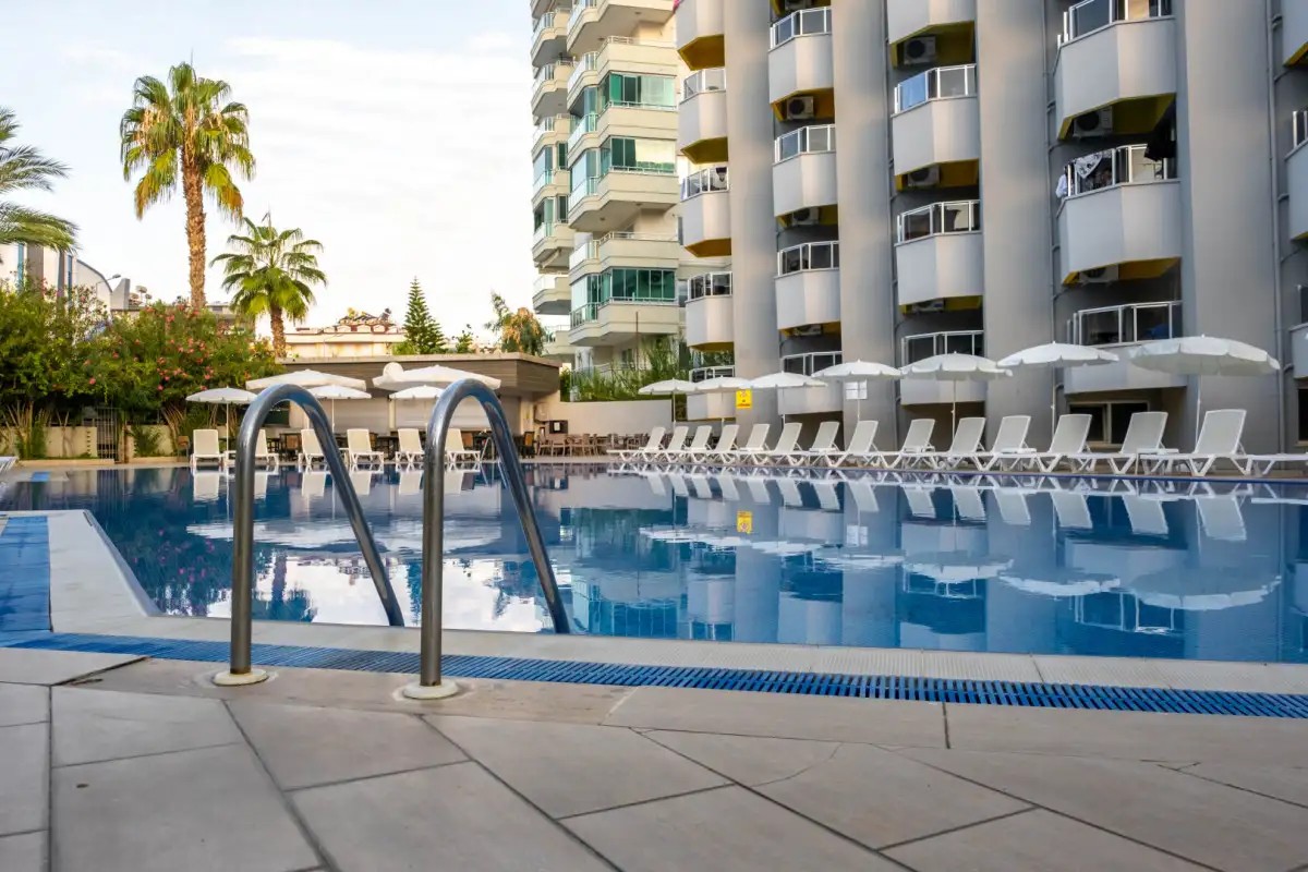 SIMPLY FINE HOTEL ALIZE