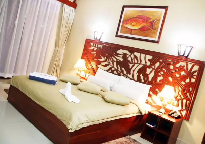 PIROGUE LODGE