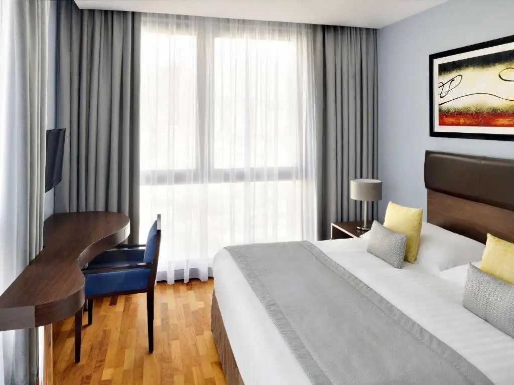 MOVENPICK HOTEL APARTMENTS AL MAMZAR