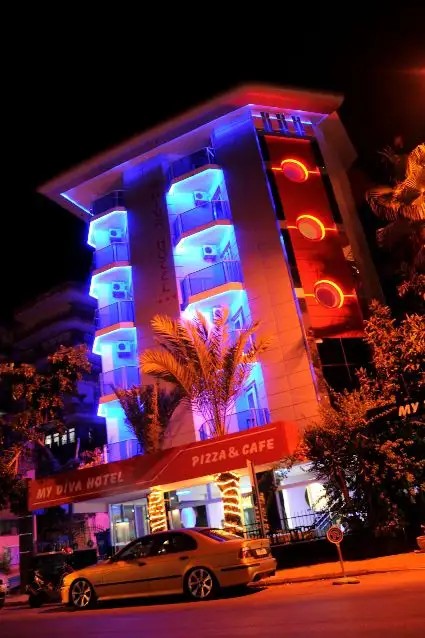 MY DIVA HOTEL