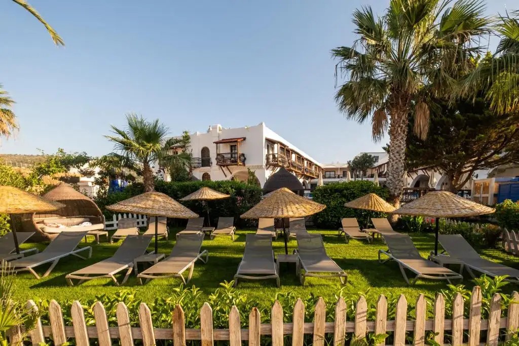 COSTA BITEZHAN HOTEL
