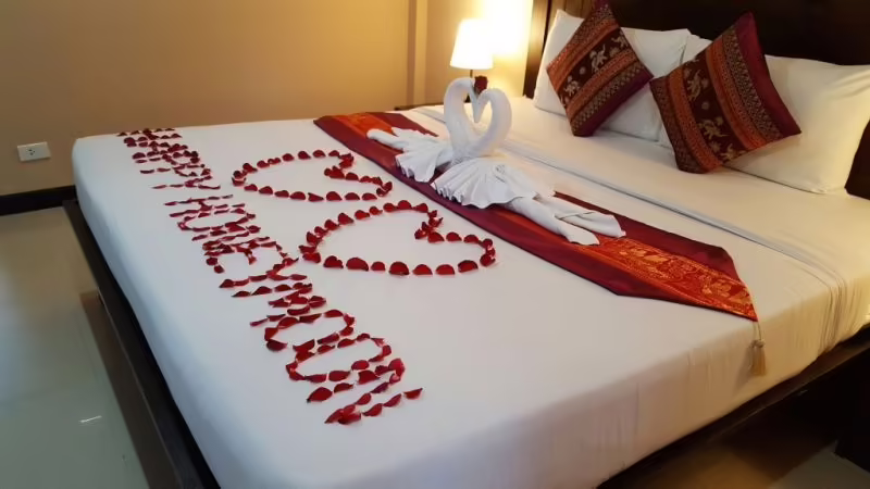 AMPHA PLACE HOTEL