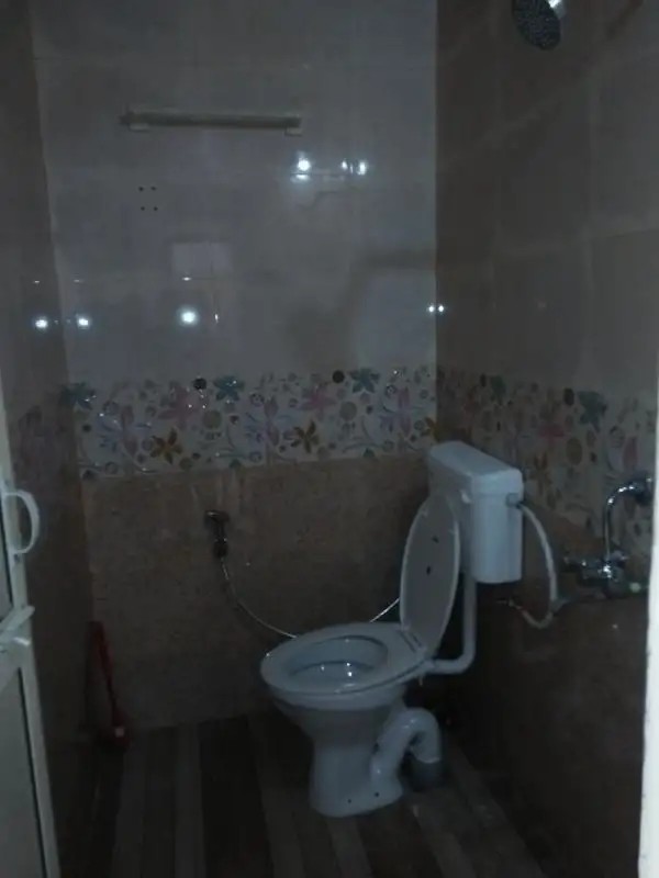 ELROY GUEST HOUSE