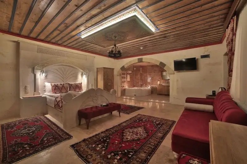 CAKILTASI EVI
