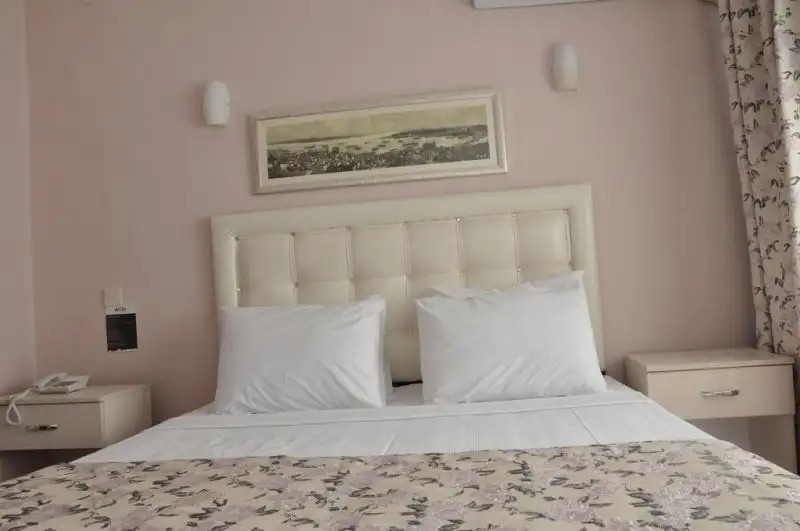 HUXLEY HOTEL OLD CITY