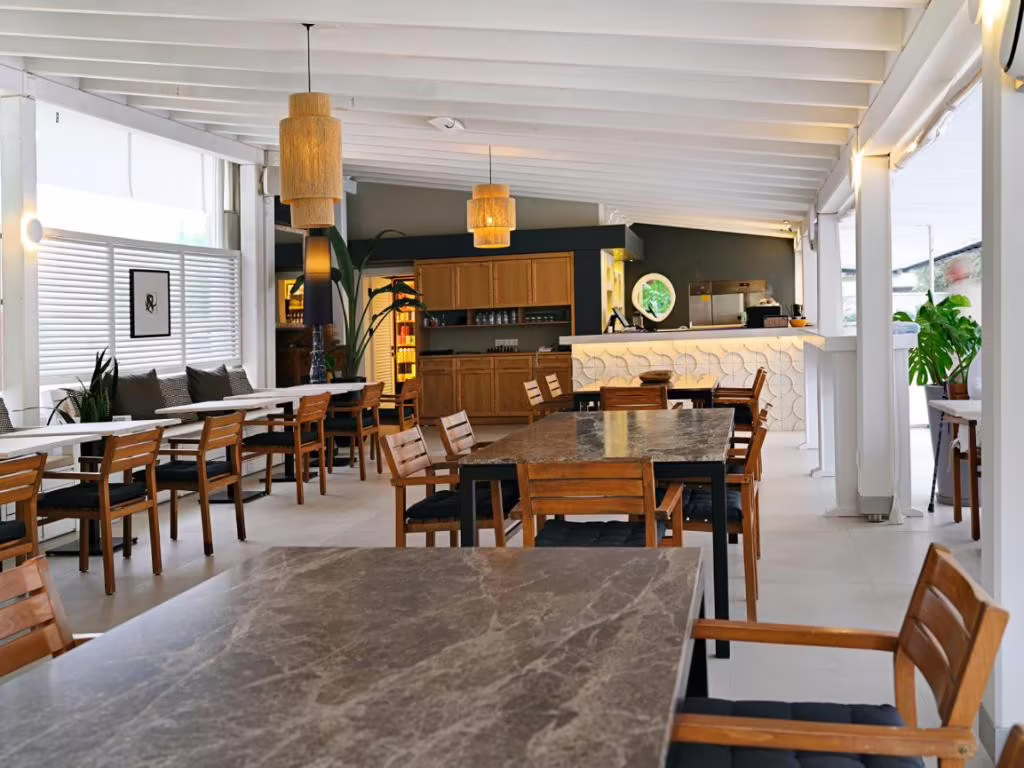 DORMAN SUITES HOTEL