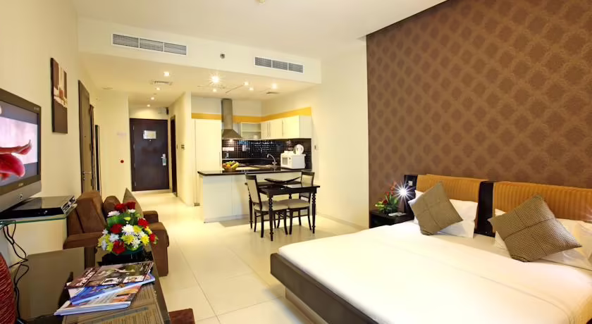 ROYAL ASCOT HOTEL APARTMENT
