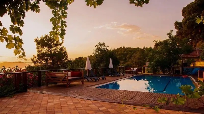 FARALIA HOTEL
