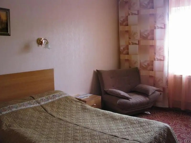АЛЫЕ ПАРУСА