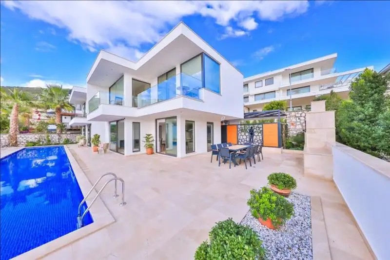 PRIVATE VILLA MARNI