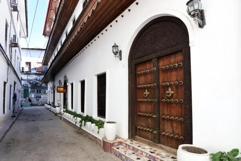 TAUSI PALACE