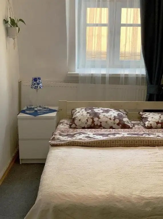 ЛЮБАВА НА НАБЕРЕЖНОЙ