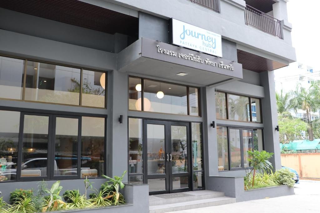 JOURNEYHUB PATTAYA CENTRAL (EX. OAKWOOD HOTEL JOURNEYHUB PATTAYA)