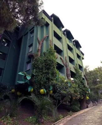 HOLIDAY AREA GREEN RESORT