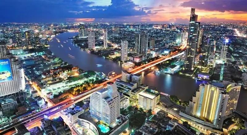 CENTRE POINT SILOM
