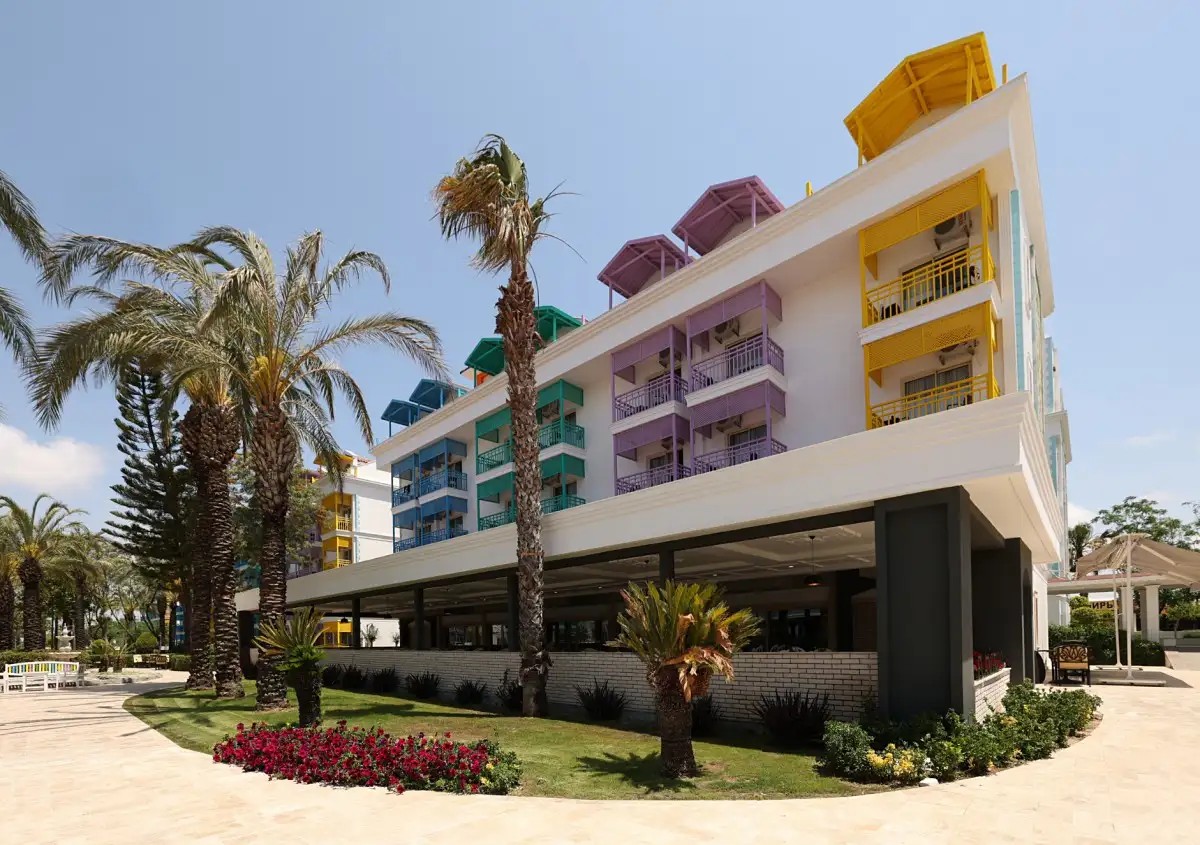 CRYSTAL PARAISO AQUA COLLECTION (EX. CRYSTAL PARAISO VERDE RESORT & SPA)