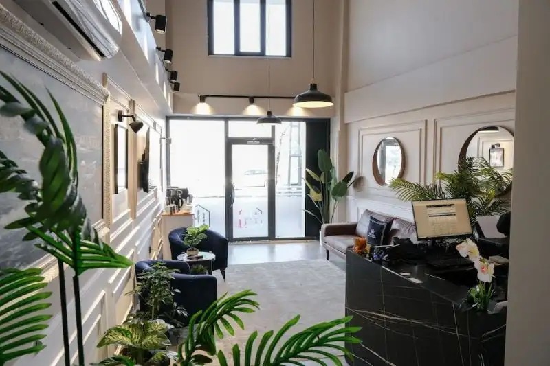 LOFT PLUS HOTEL
