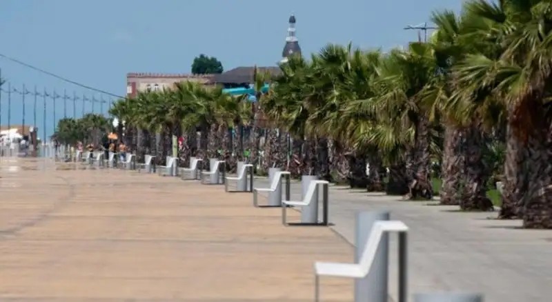 ORBI SEA TOWERS APART HOTEL