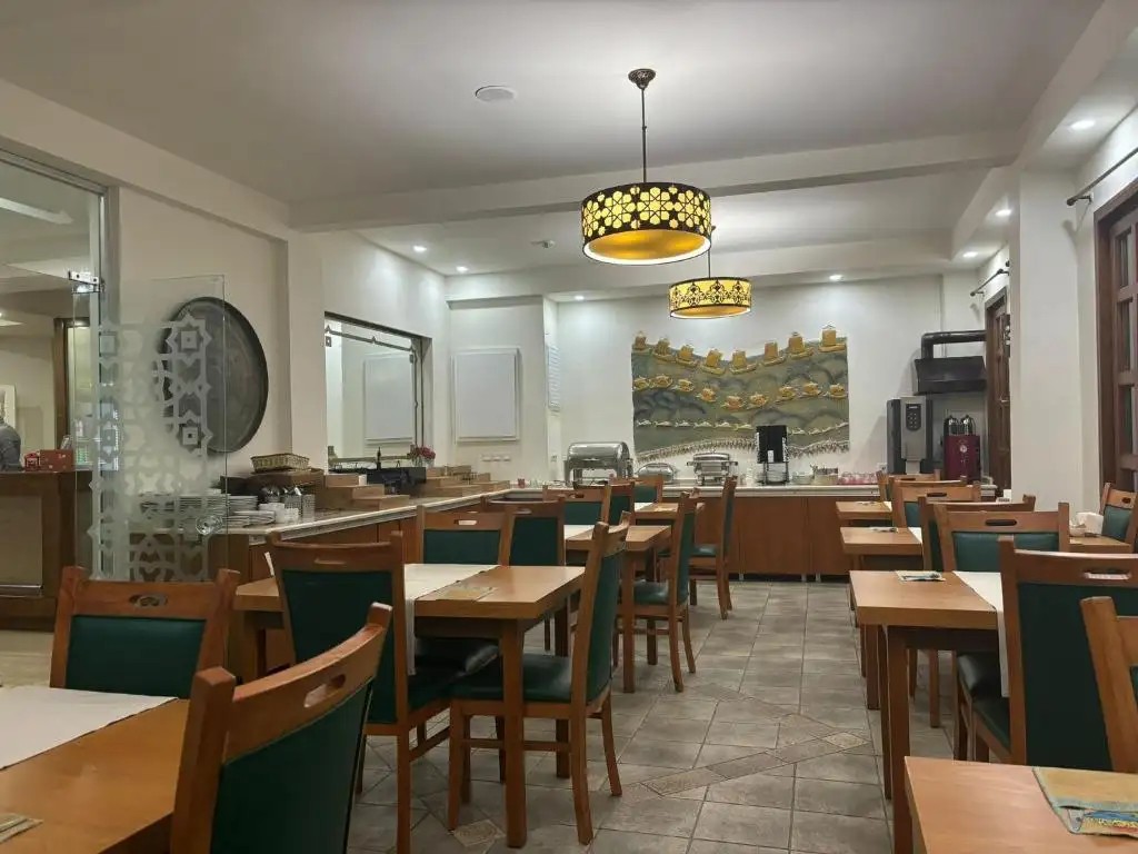 ARGOS HOTEL