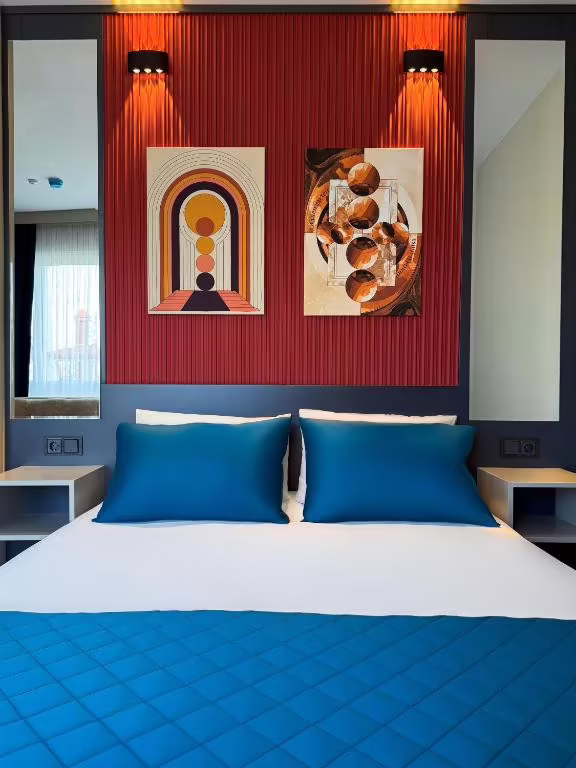 SKY LUXE HOTEL