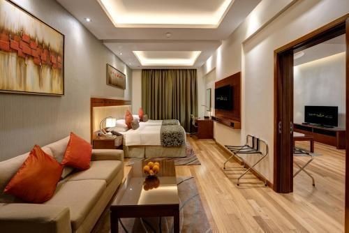 deluxe two bedroom suite