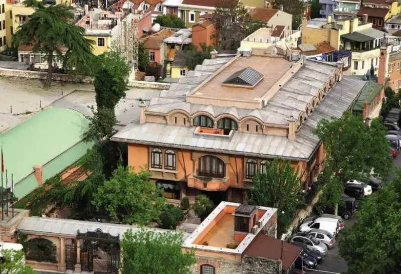 SULTANAHMET PALACE