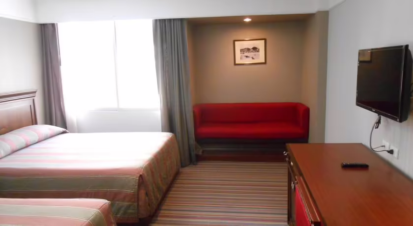 ROYAL HOTEL