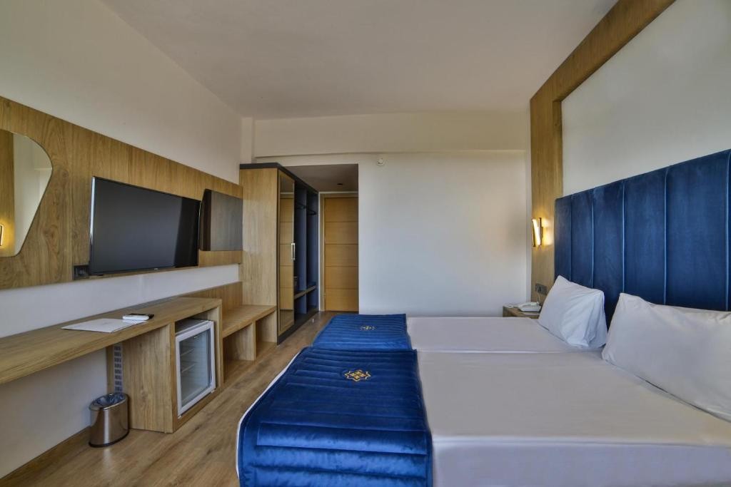 NASHIRA CITY RESORT HOTEL (EX. GRIDA CITY)