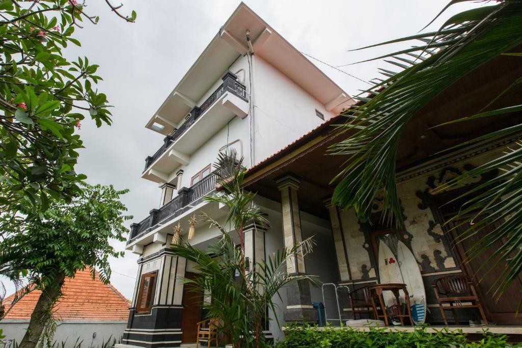 PANDE HOMESTAY