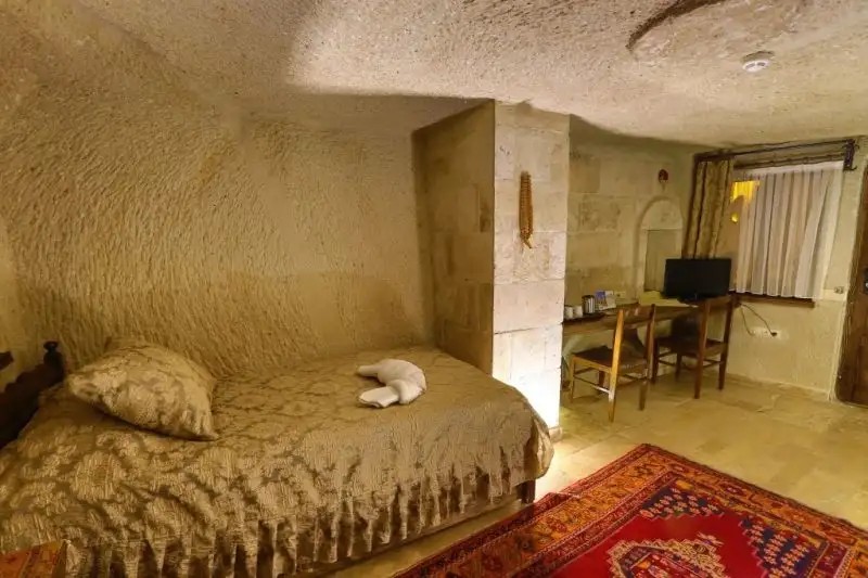 HIDDEN CAVE